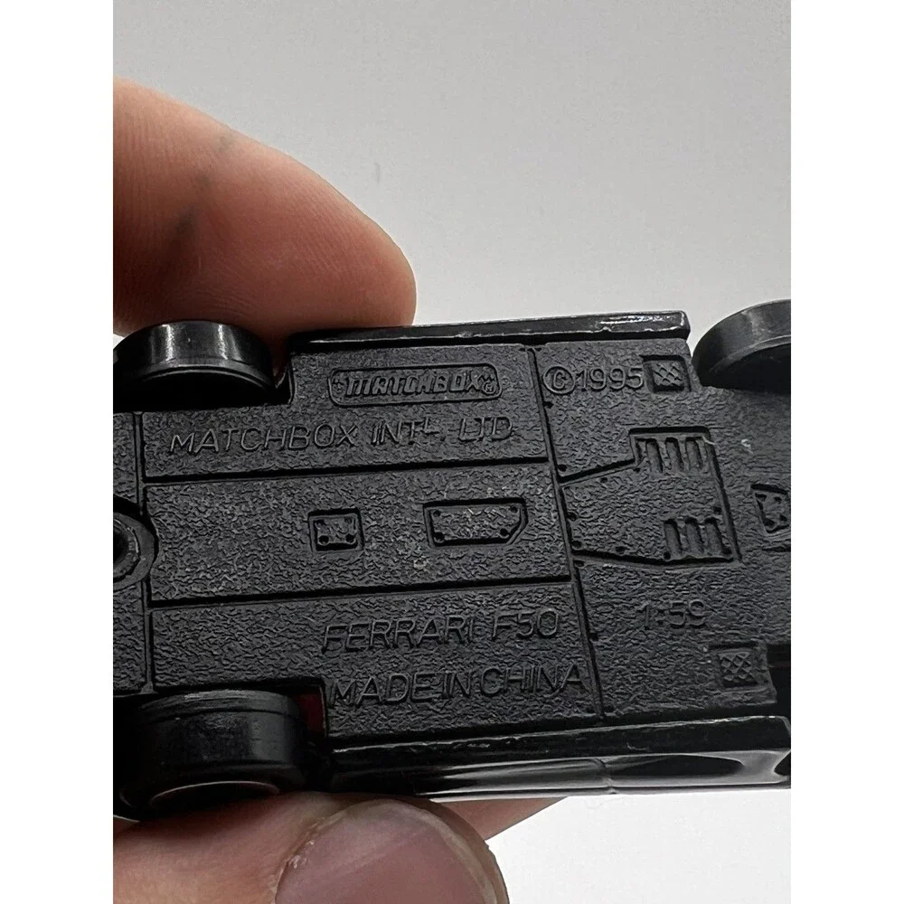 Vintage Matchbox Ferrari F-50 Black Red Int. Hot Super Cars 40 5sp Wheels 1995